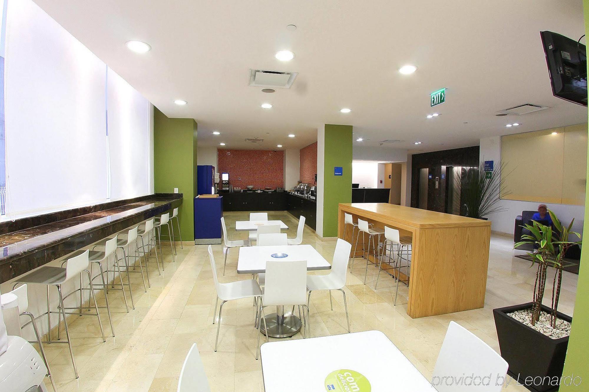 One Culiacan Forum Restoran fotoğraf